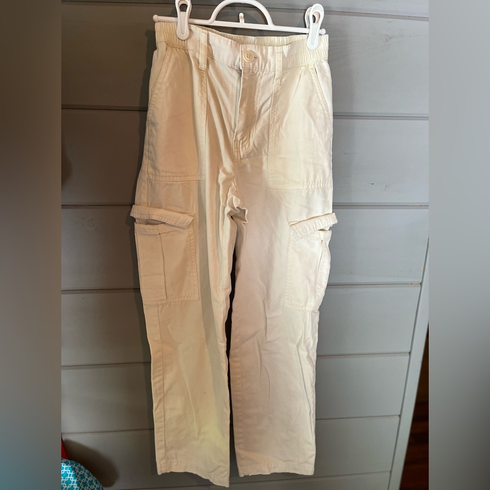 Aeropostale cream cargo pants
